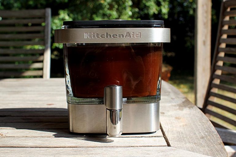 Test og opskrift på hjemmelavet iskaffe med Kitchen Aids "Cold Brew"