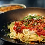 Spaghetti med tomatsauce og parmesan som min ven Riccardo laver det