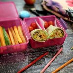 Madpakketema - Madpakkedag 5: Verdens lækreste wraps med varmrøget laks, guacamole og friske grøntsager & “Fredagssmoothie”