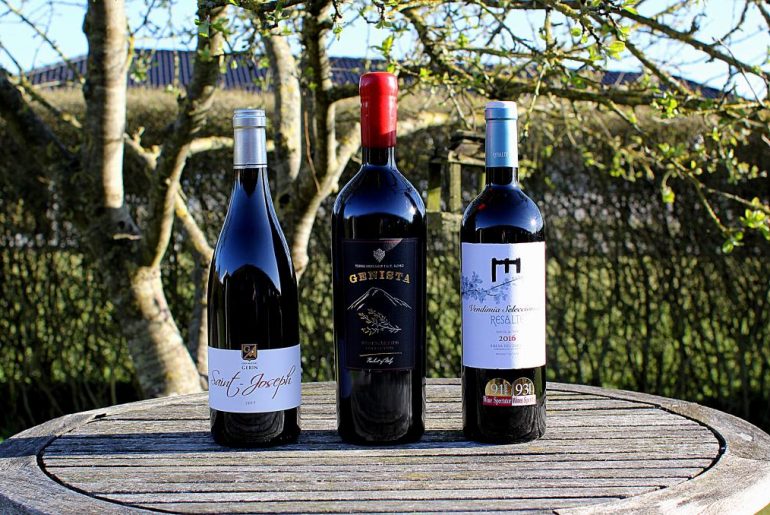 Påske og Pinsevin - Disse 3 rødvine passer perfekt til lam