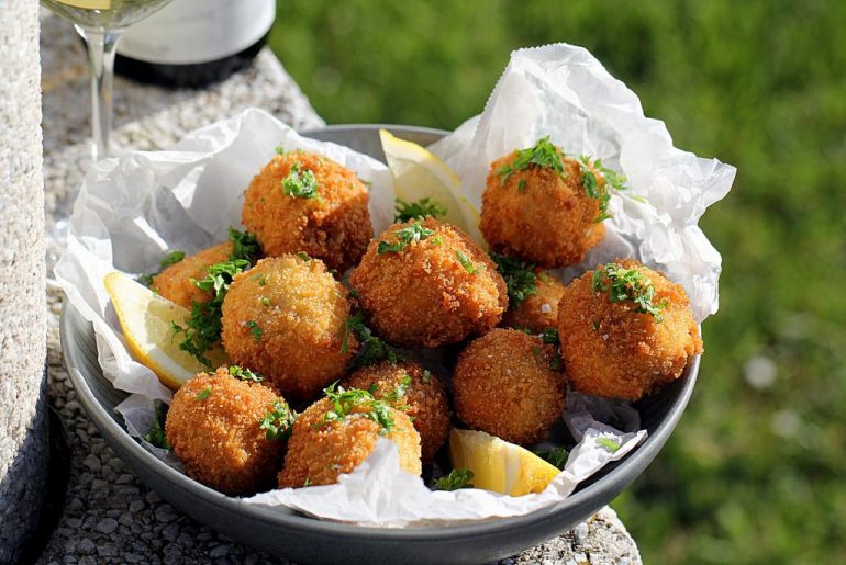 Opskrift på Croquetas/croquettes – den perfekt snack!