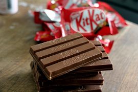 Opskrift på de lækreste Kit Kat Cookies