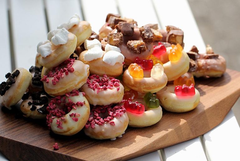 Minidounuts Den nemmeste opskrift der findes!