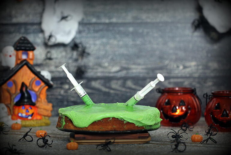 Halloween Tema: Sophias uhyggelige mazarinkage uden marcipan