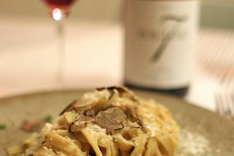 Pasta med salviesmør, parmesan og vintertrøffel