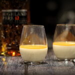 Opskrift på Panna Cotta med "whisky-gele"...