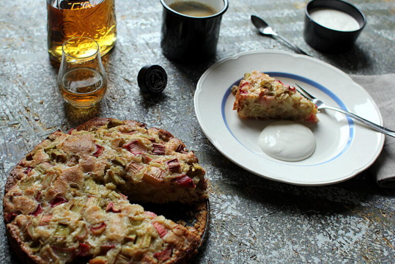 Rabarbertærte med whisky vaniljecreme...