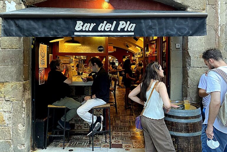 Anmeldelse: Bar Del Pla Barcelona - én af de bedste tapasbarer i Barcelona