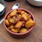 Opskrift på patatas bravas med aioli på pande og i Actifry