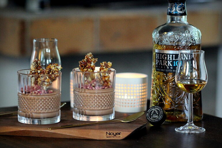 Opskrift på chokolademousse med espresso og whisky