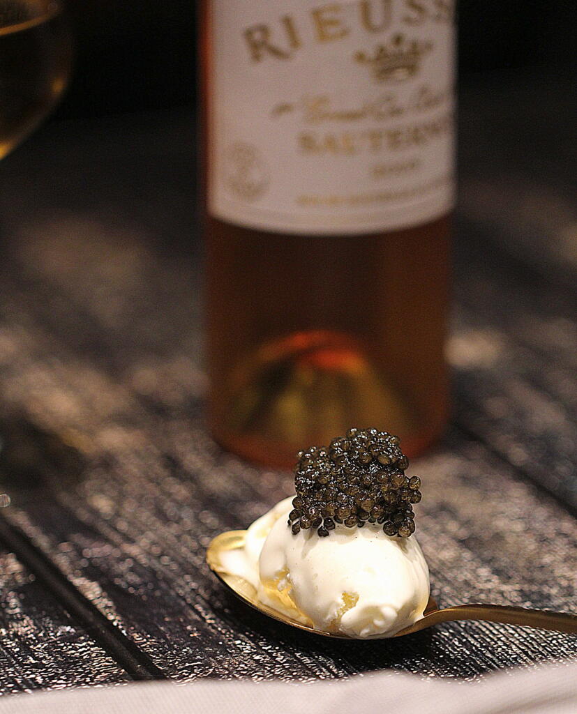 Nytårsmad: Vaniljeis og ægte caviar - den perfekte dessert