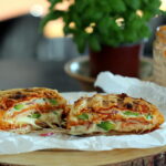 Frokostklassiker: Grillet sandwich med ost og kylling