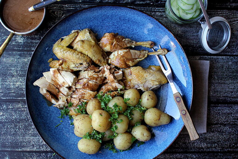 Kylling med skilt sovs som min far lavede den