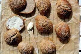 Opskrift på luftige boller