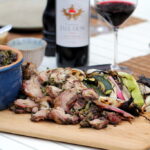 Langtidsstegt lam med grillede grøntsager