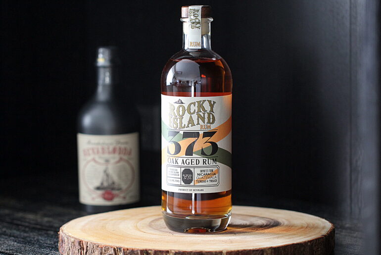 Monopolet smager på: Rom fra klippeøen