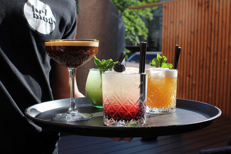 Anmeldelse: Helmuth "All-in"