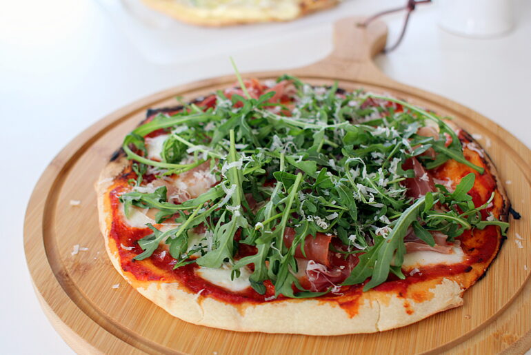 Monopolet tester: Cozze 17" pizzaovn til el - perfekt til lejligheden eller tagterassen