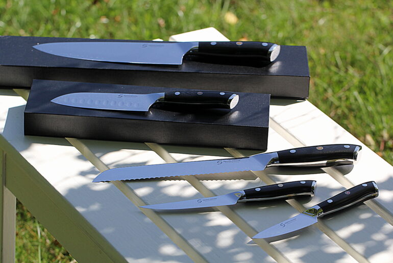 Monopolet tester: Shinto Knives