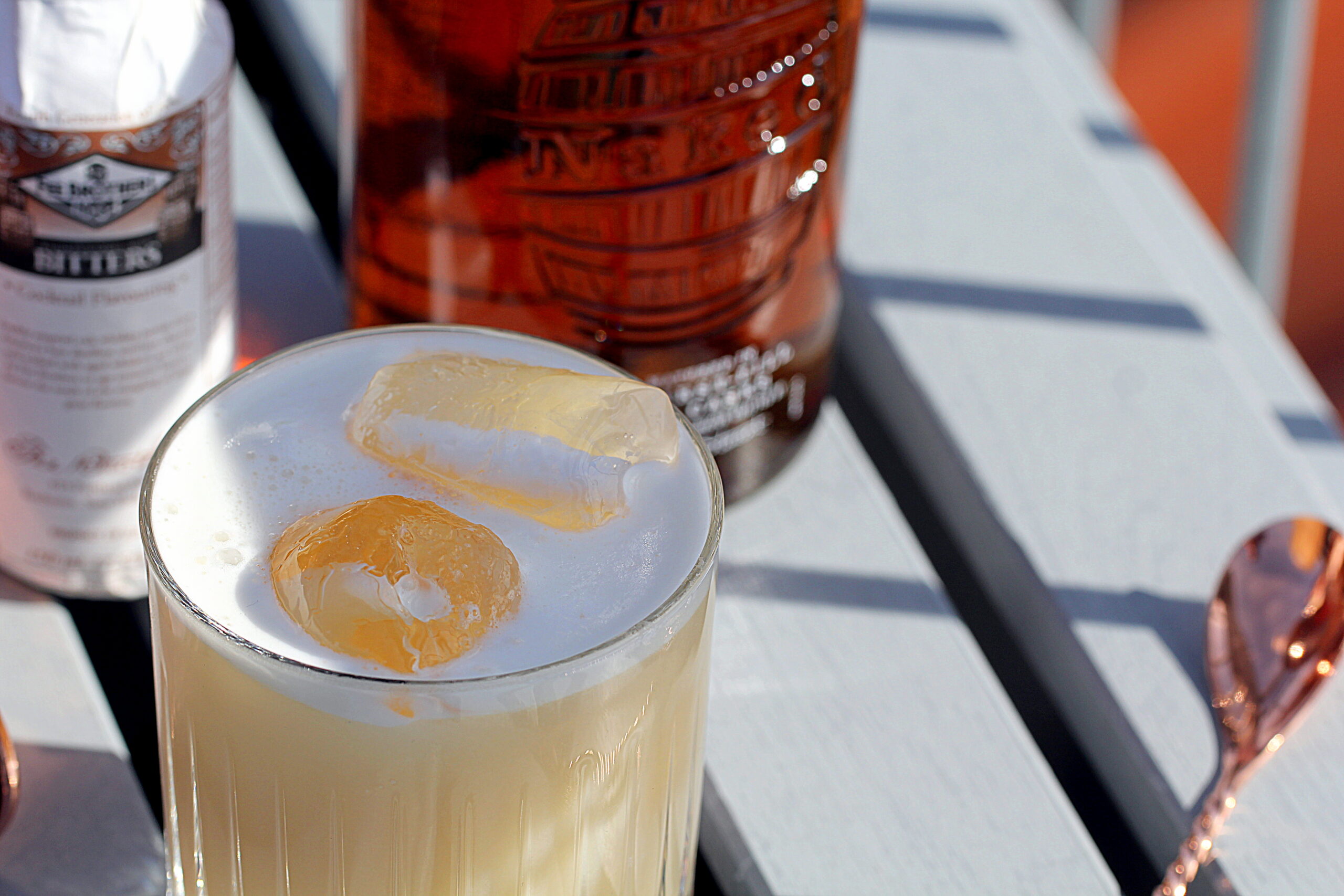 Opskrift på whisky sour med Naked Malt
