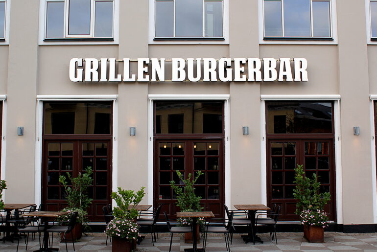 Anmeldelse: La Glace - Danmarks ældste konditori Grillen Burgerbar Aalborg