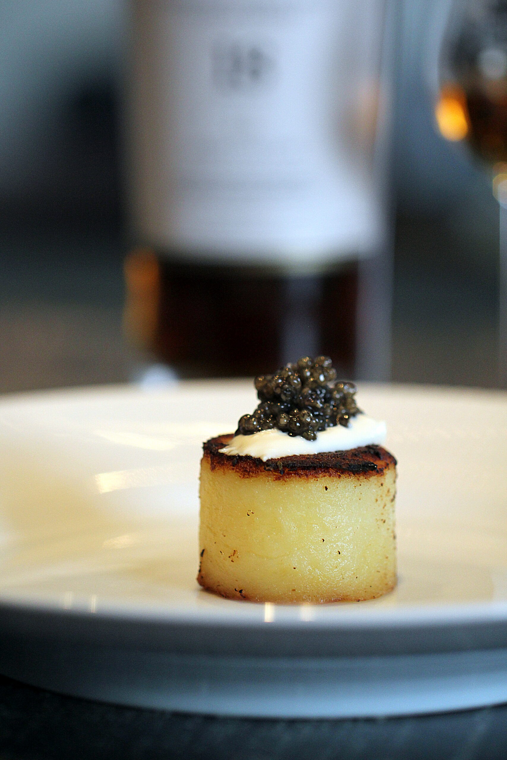Nytårsret: Pommes fondant med creme fraiche og caviar