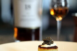 Nytårsret: Pommes fondant med creme fraiche og caviar