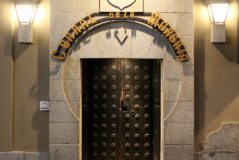 Guide til Madrid: Corral De La Morería - det sande Spanien