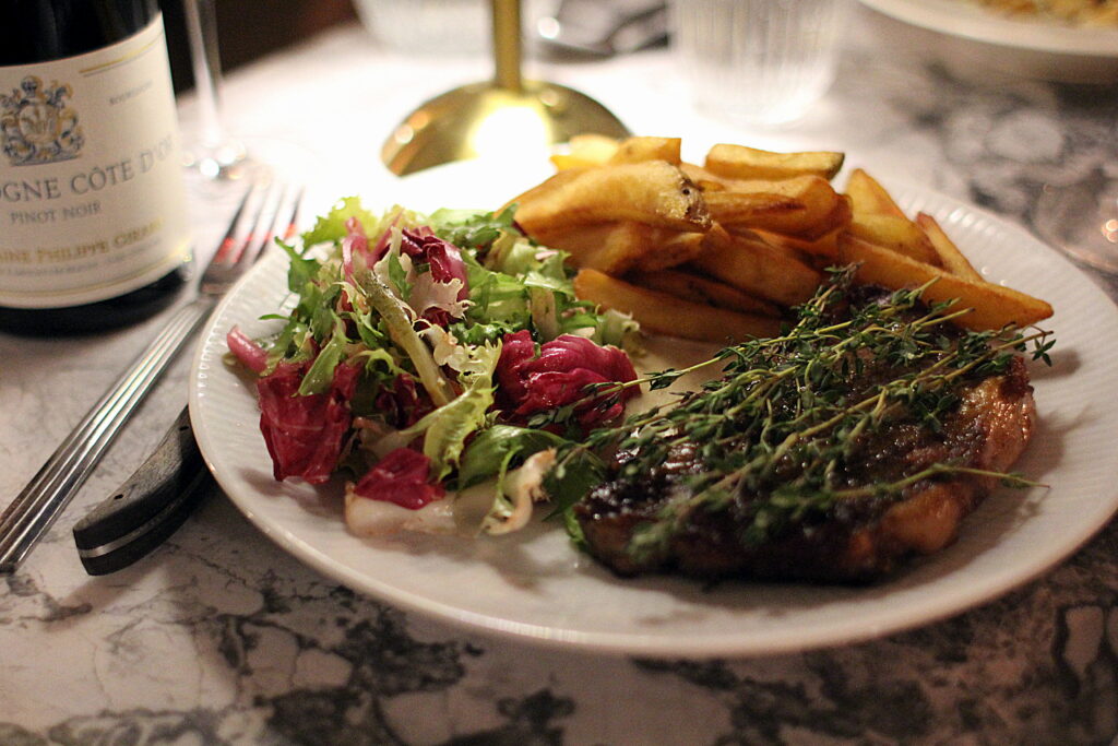 Monopolet smager på: Chez l'Ami - autentisk klassisk fransk bistro på Frederiksberg