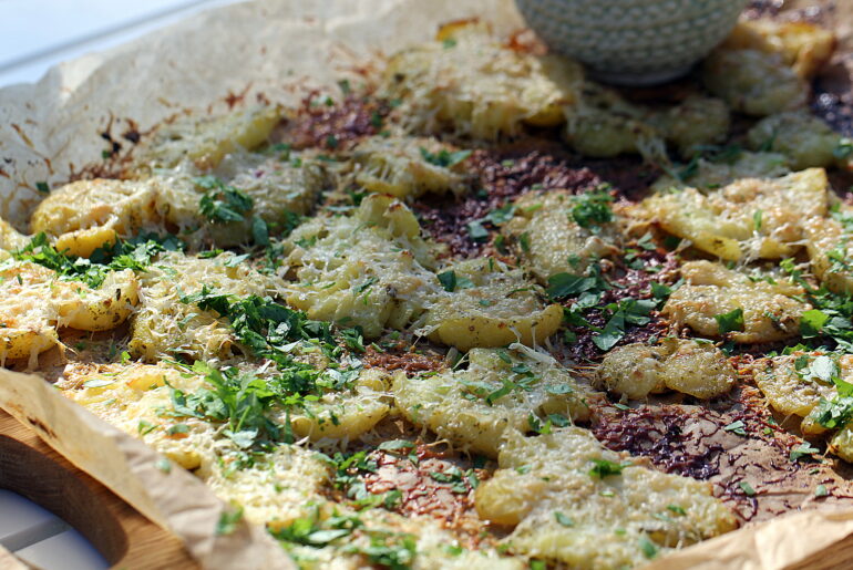 Opskrift på hurtige parmesankartofler på grillen