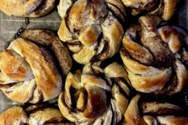 Opskrift på kanelsnurrer med kardemomme