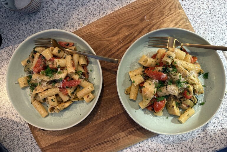 Opskrift på skøn vegetarpasta: den du altid kan lave, når der kommer uventede gæster