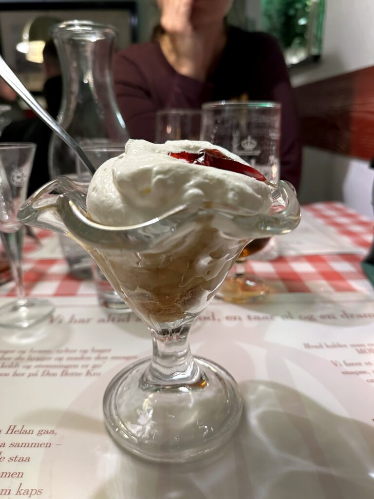 Anmeldelse: Den Bette Kro Aalborg - smørrebrød går bare aldrig af mode!