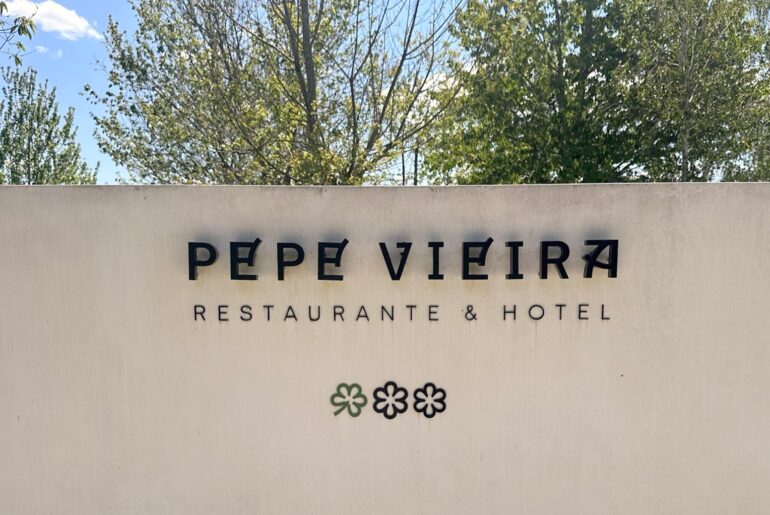 Galicien: Pepe Vieira – Restaurant og overnatningssted (Raxó, Pontevedra)