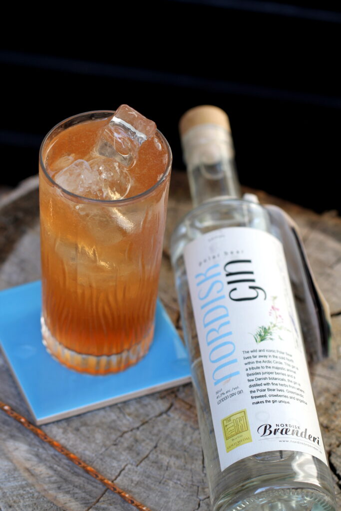 Rabarber Collins – et nordisk twist på en klassisk cocktail