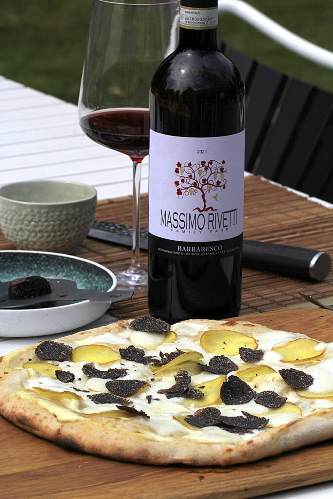 Opskrift på nem pizza bianco med kartoffel, jomfruolivenolie og trøffel