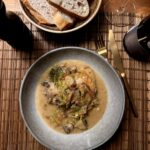 "Coq au vin" eller "Coq au Cremant" - opskrift på en skøn bonderet