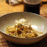 Nem pasta med smør, ansjos og parmesan