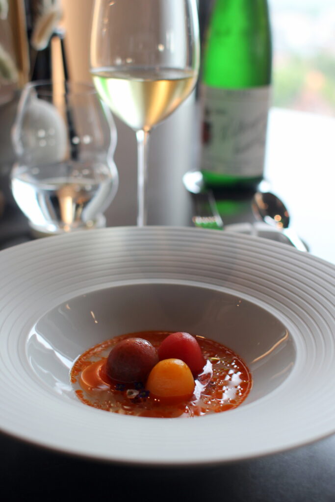 Restaurant Syttende – Sønderjyllands gastronomiske flagskib svæver 17 etager over Sønderborg