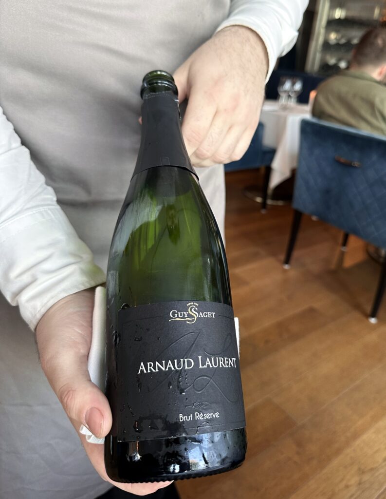 Brasserie Carl leverer klassisk fransk komfort med moderne lethed